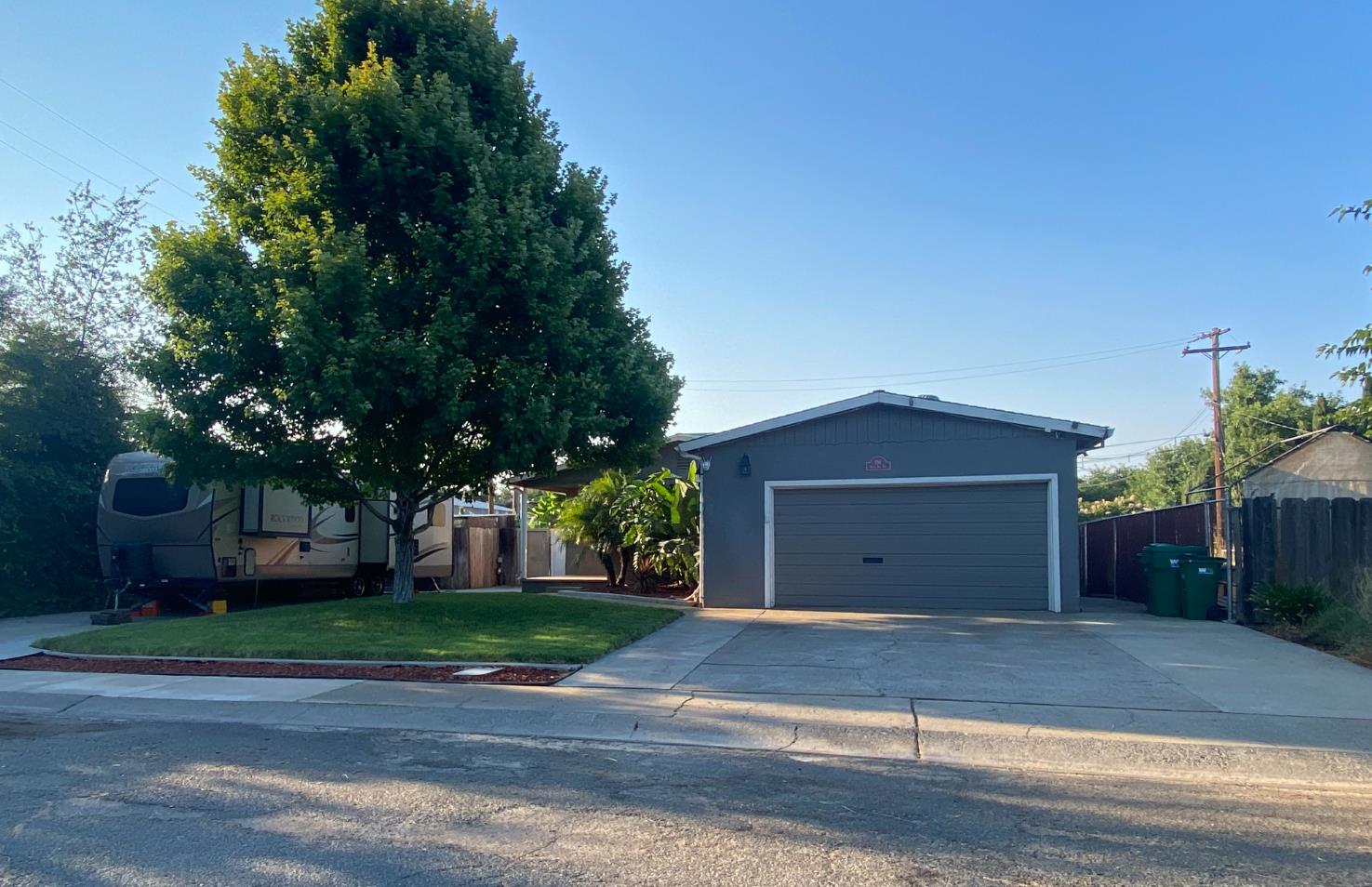 Detail Gallery Image 3 of 50 For 196 Vista Del Rio St, Gridley,  CA 95948 - 3 Beds | 2 Baths