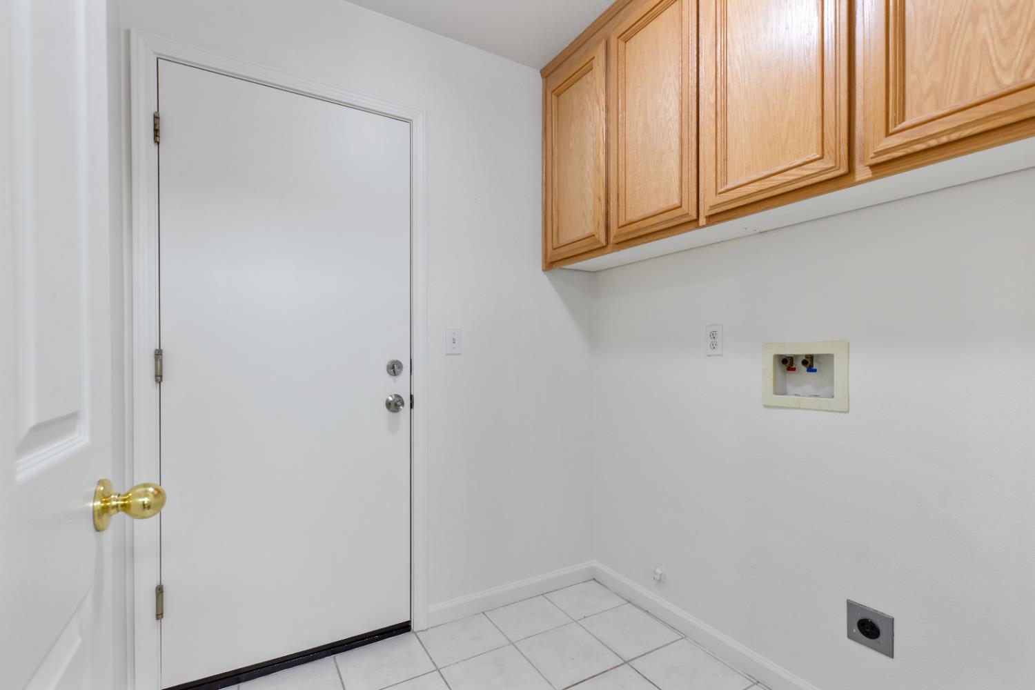 Detail Gallery Image 9 of 29 For 995 W Springer Dr, Turlock,  CA 95382 - 4 Beds | 2 Baths