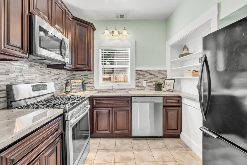 Detail Gallery Image 15 of 38 For 3826 Bigler Way, Sacramento,  CA 95817 - 2 Beds | 1 Baths
