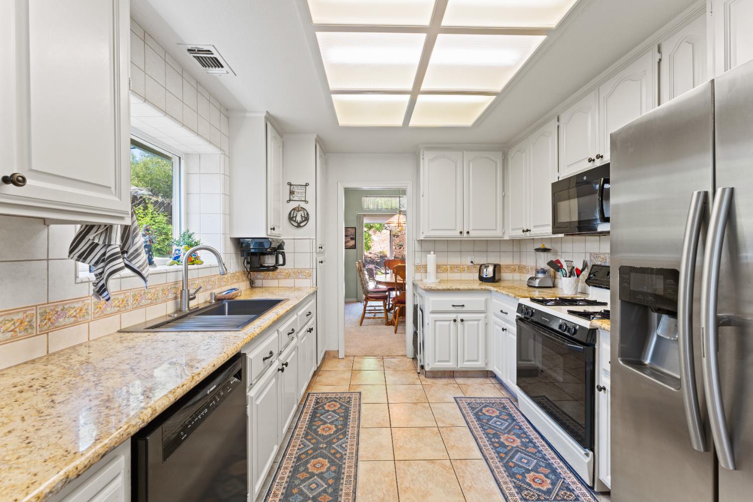 Detail Gallery Image 11 of 51 For 4203 Richardson Dr, Auburn,  CA 95602 - 3 Beds | 2 Baths