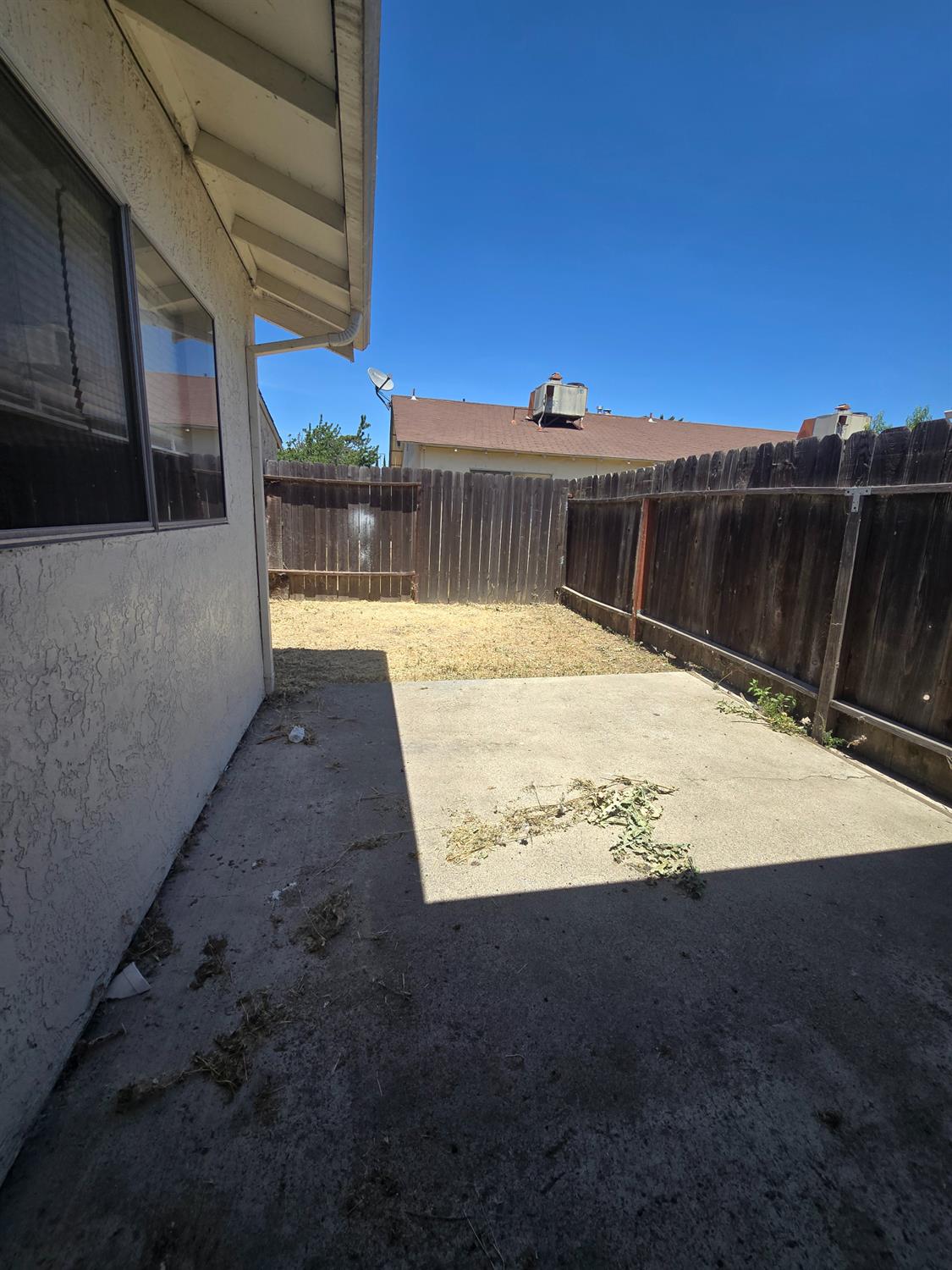 Detail Gallery Image 19 of 22 For 1957 Comstock Dr, Stockton,  CA 95209 - – Beds | – Baths
