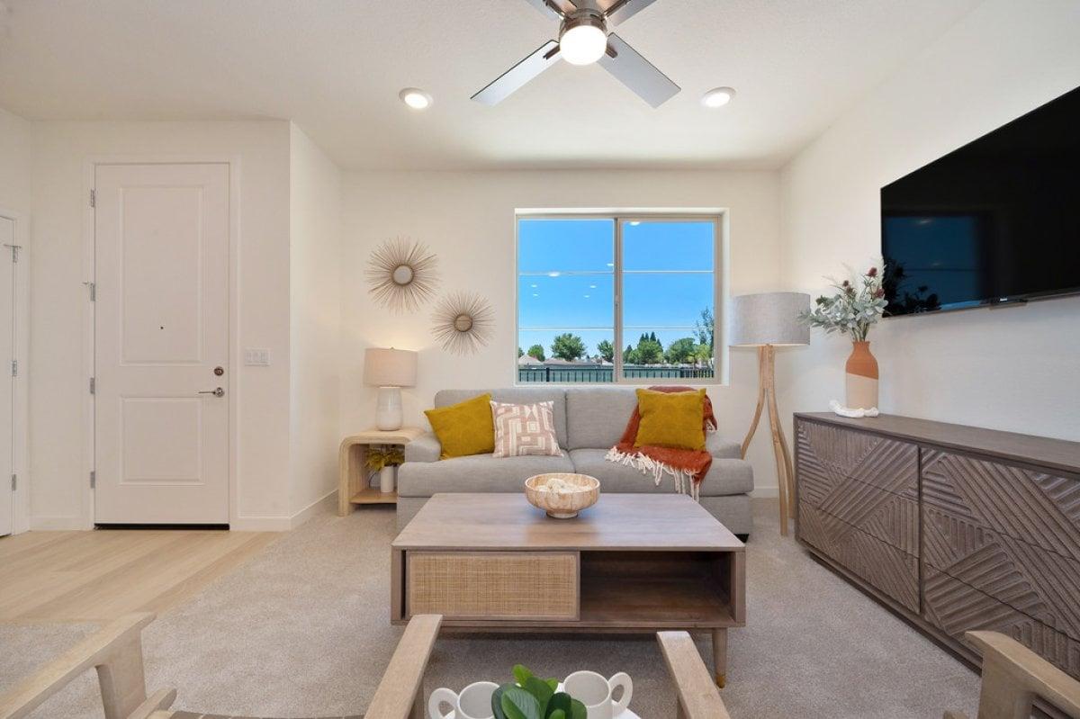 Detail Gallery Image 19 of 27 For 1828 Snowy White Pl #52,  Lincoln,  CA 95648 - 3 Beds | 2/1 Baths