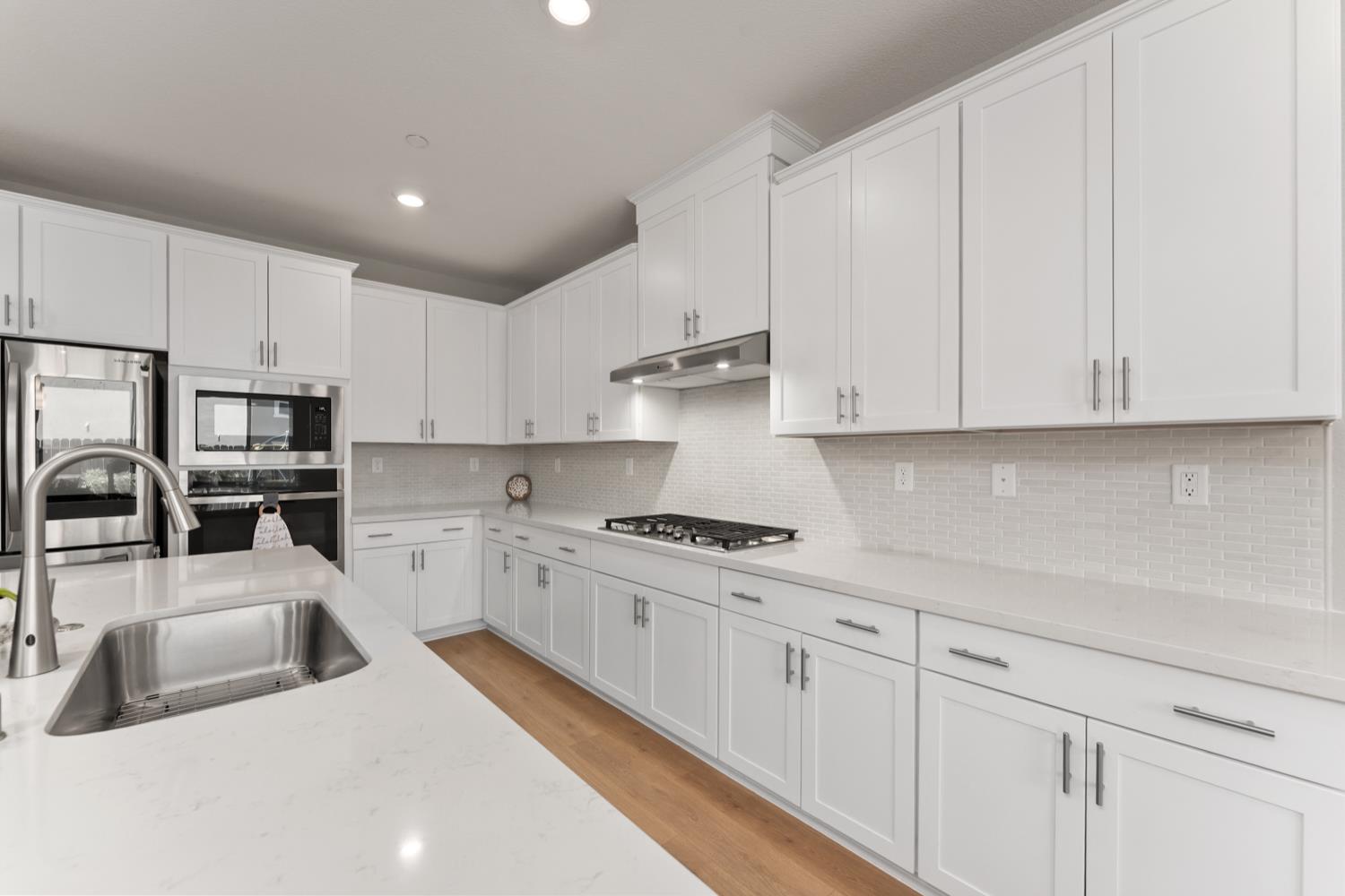 Detail Gallery Image 35 of 83 For 2073 Challenger Way, Roseville,  CA 95747 - 4 Beds | 3/1 Baths