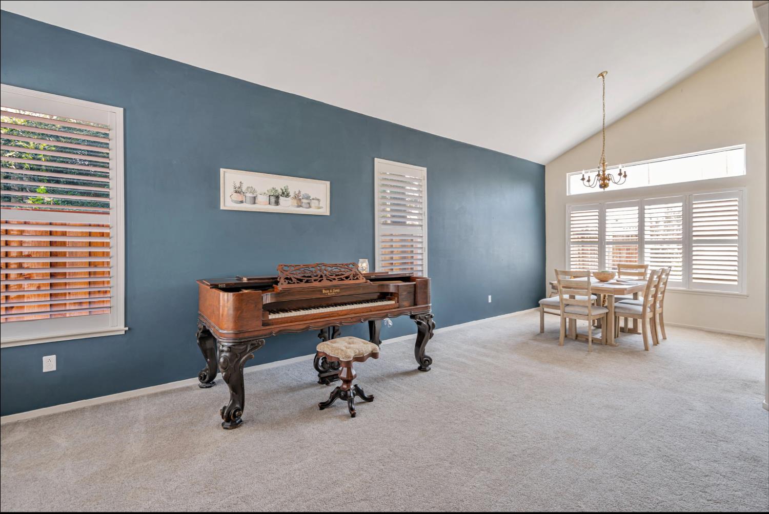 Detail Gallery Image 4 of 31 For 4864 Belford Peak Way, Antioch,  CA 94531 - 4 Beds | 3 Baths