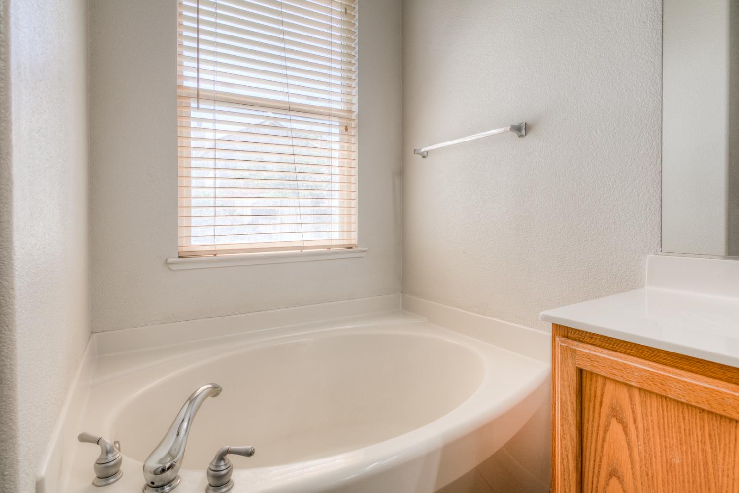 Detail Gallery Image 24 of 44 For 4124 Wood Spice Way, Rancho Cordova,  CA 95742 - 3 Beds | 2 Baths
