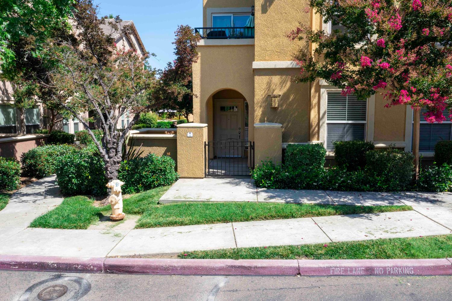 Detail Gallery Image 2 of 40 For 1396 Milano Dr #6,  West Sacramento,  CA 95691 - 2 Beds | 2 Baths