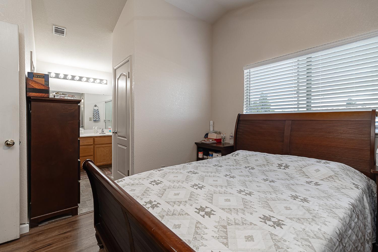 Detail Gallery Image 20 of 29 For 5220 Cimarron Ct, Salida,  CA 95368 - 4 Beds | 2/1 Baths