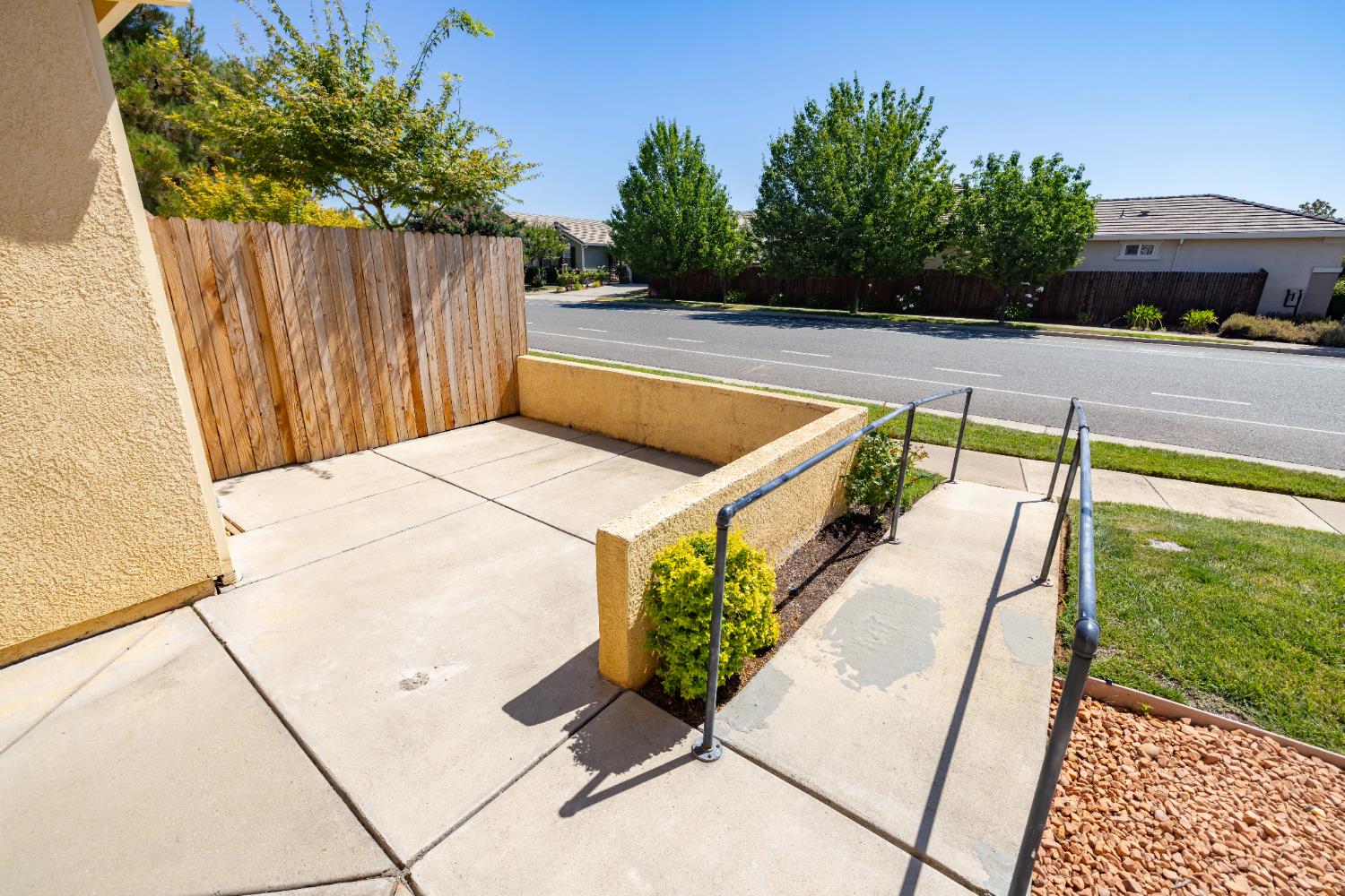 Detail Gallery Image 11 of 66 For 12241 Conservancy Way, Rancho Cordova,  CA 95742 - 3 Beds | 2 Baths