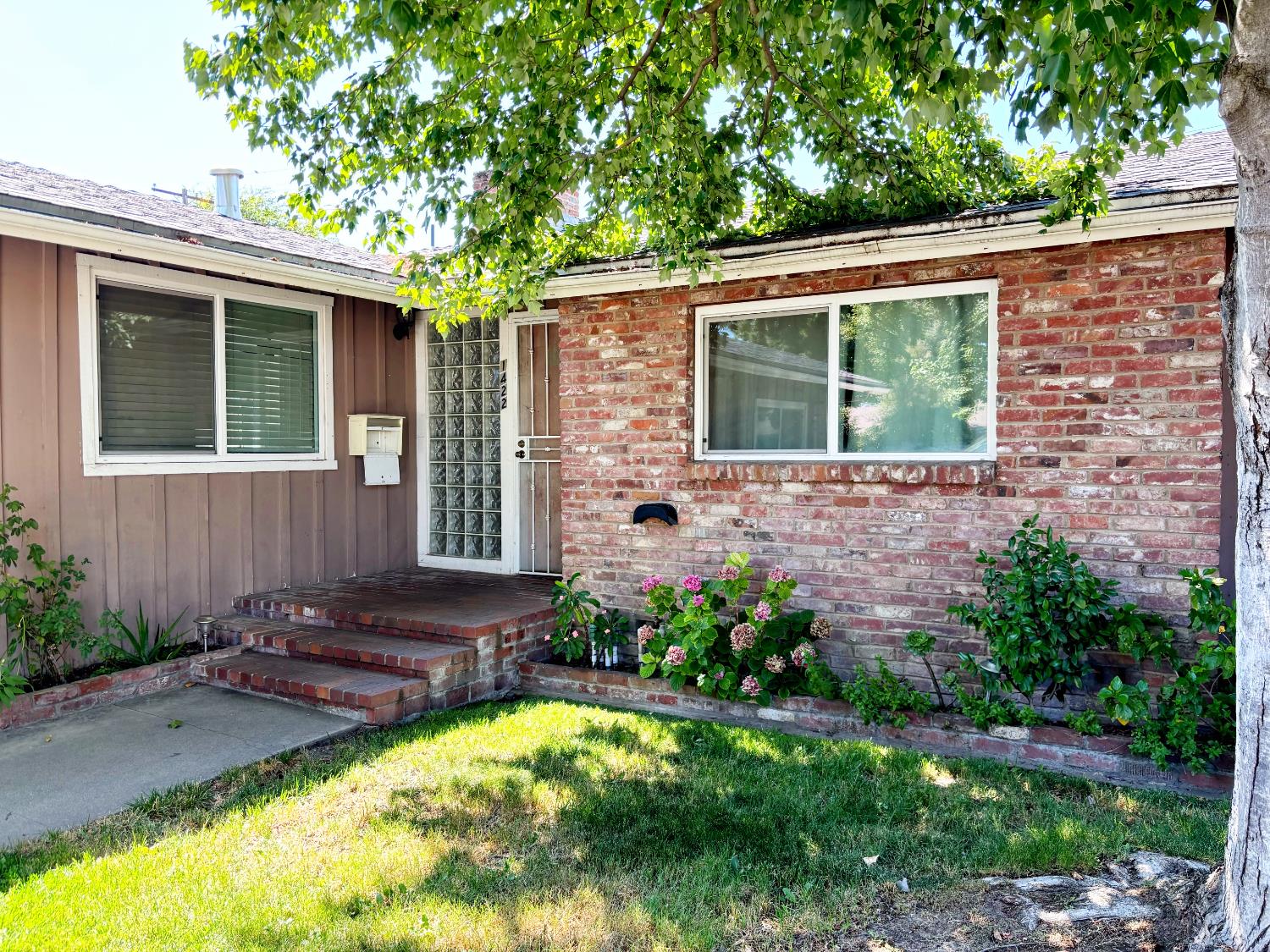 Detail Gallery Image 2 of 35 For 1422 Locke Rd, Modesto,  CA 95355 - 3 Beds | 2 Baths