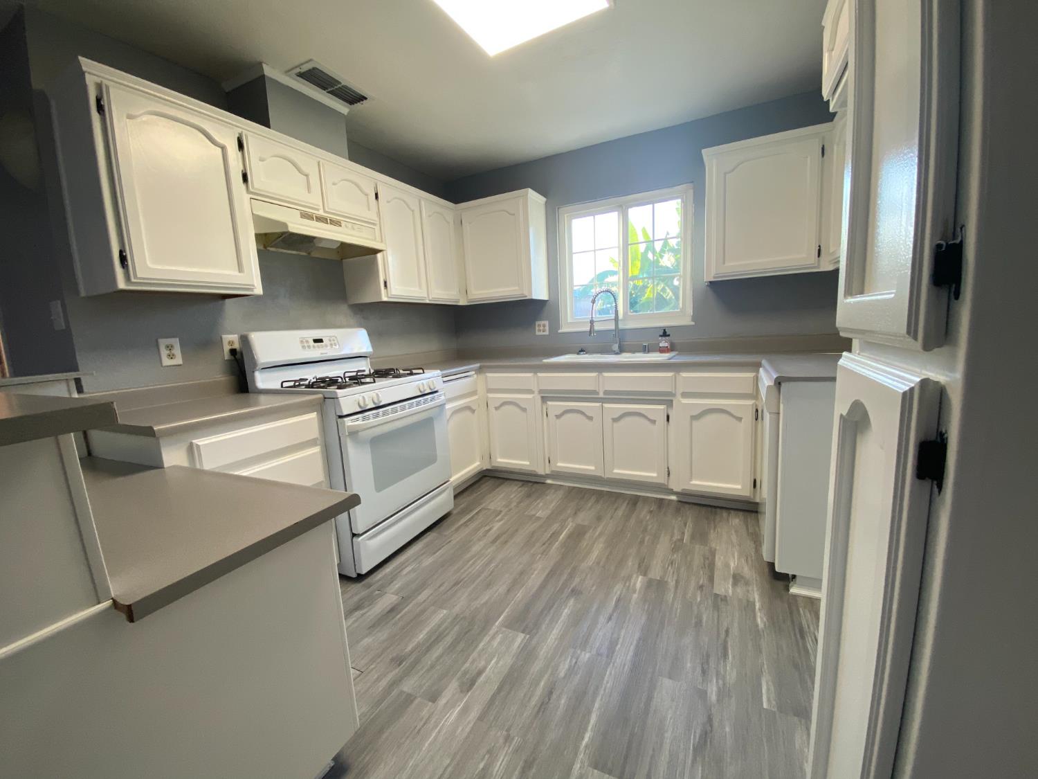 Detail Gallery Image 13 of 50 For 196 Vista Del Rio St, Gridley,  CA 95948 - 3 Beds | 2 Baths