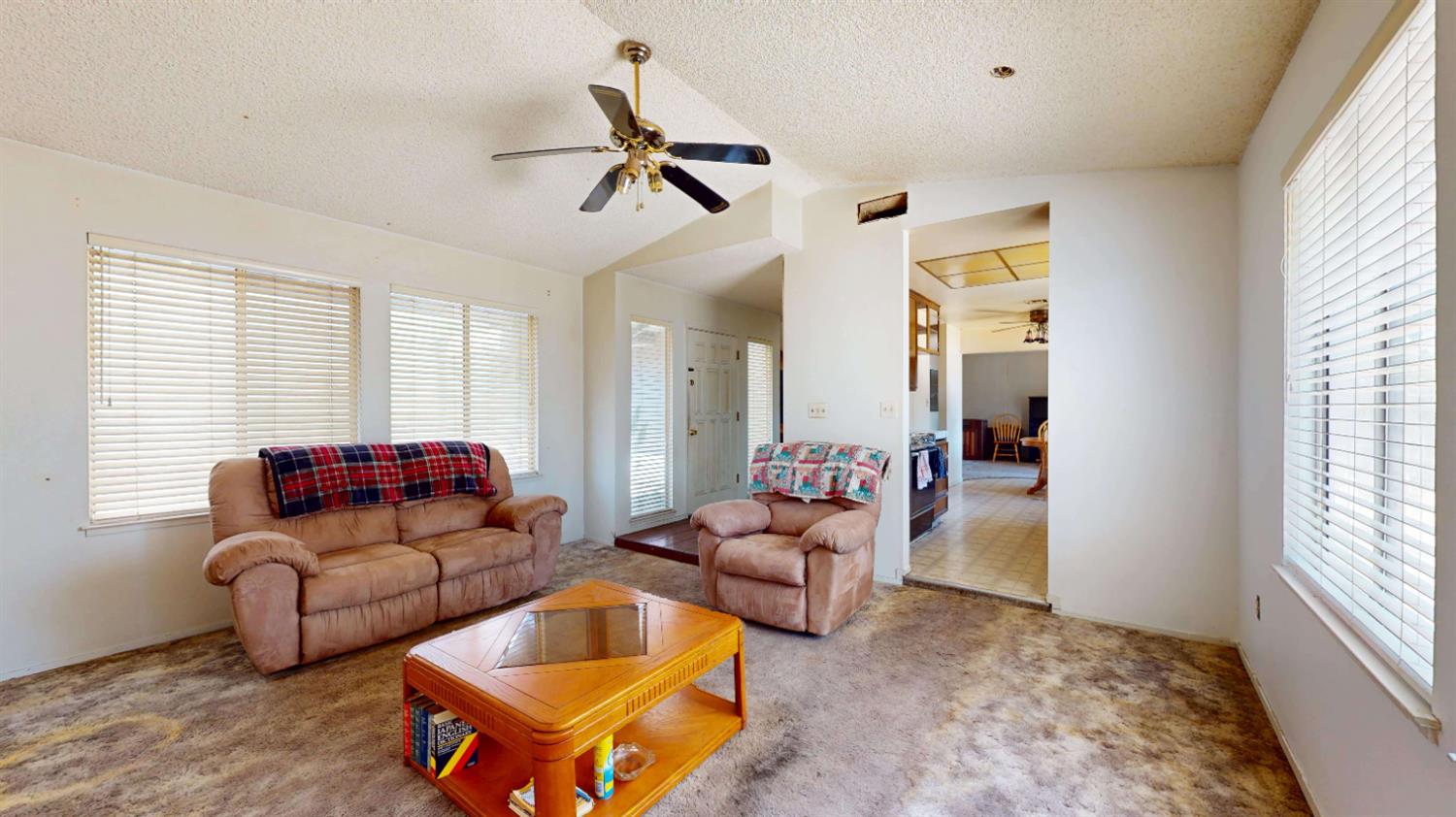 Detail Gallery Image 7 of 22 For 2716 Palomino Ln, Modesto,  CA 95355 - 3 Beds | 2/1 Baths