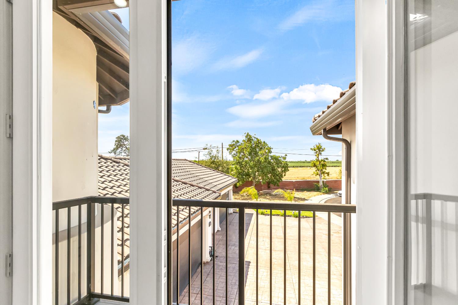 Detail Gallery Image 73 of 98 For 14537 Mira Vista Ln, Lockeford,  CA 95237 - 7 Beds | 4/1 Baths