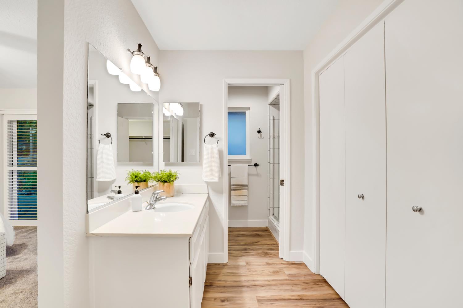 Detail Gallery Image 18 of 37 For 4025 Silver St, Rocklin,  CA 95677 - 5 Beds | 3/1 Baths