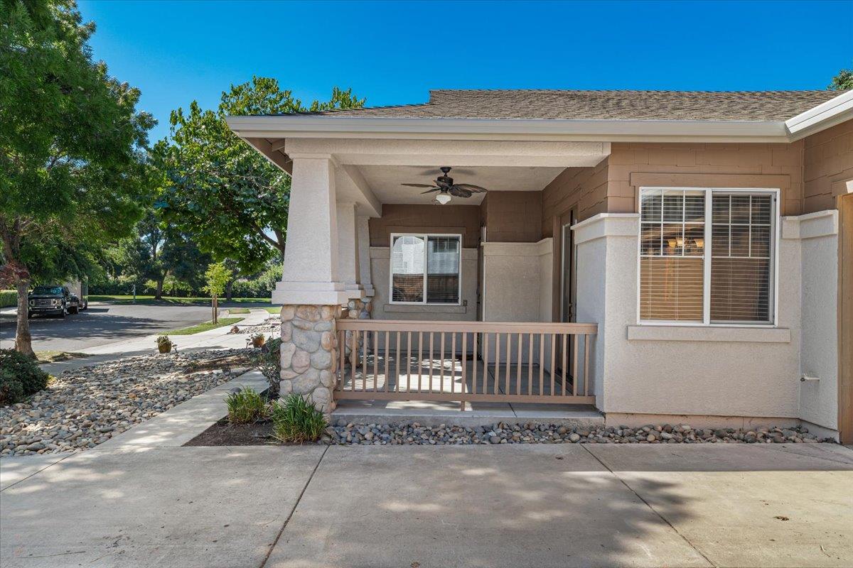 Detail Gallery Image 6 of 53 For 426 Treecrest Cir, Oakdale,  CA 95361 - 3 Beds | 2 Baths