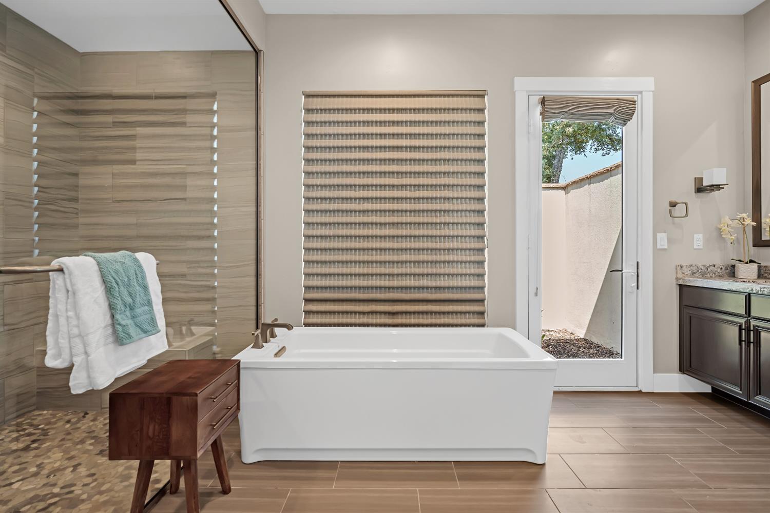 Detail Gallery Image 29 of 74 For 3421 Greenview Dr, El Dorado Hills,  CA 95762 - 5 Beds | 5/1 Baths