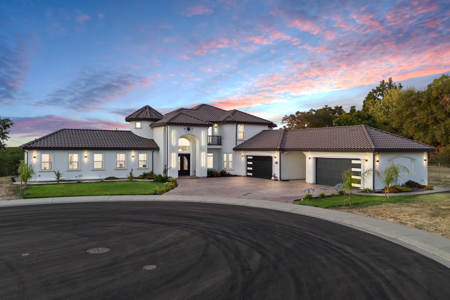 Detail Gallery Image 1 of 98 For 14537 Mira Vista Ln, Lockeford,  CA 95237 - 7 Beds | 4/1 Baths