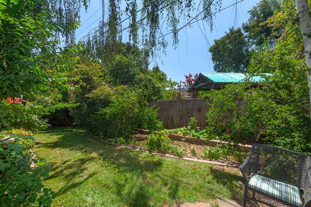 Detail Gallery Image 66 of 73 For 1060 W Monterey Ave, Stockton,  CA 95204 - 4 Beds | 3 Baths