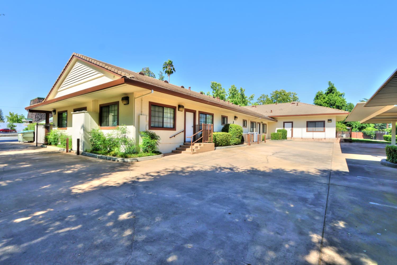 Detail Gallery Image 2 of 51 For 1601 Executive Ct, Sacramento,  CA 95864 - – Beds | – Baths