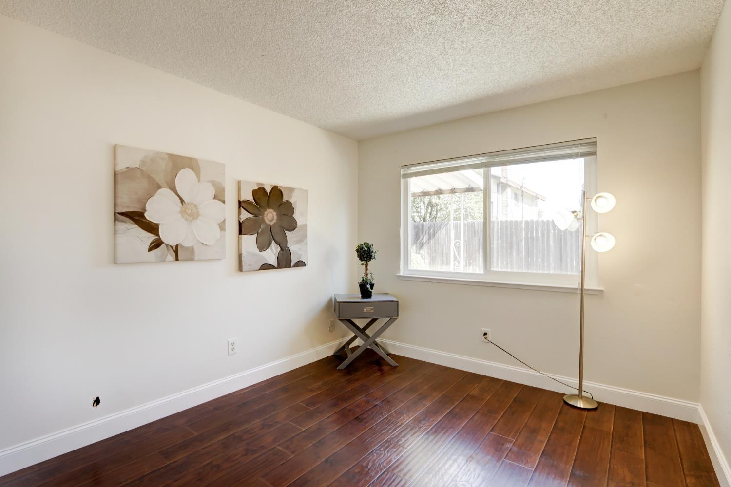 Detail Gallery Image 39 of 48 For 9013 Meadowsweet Way, Elk Grove,  CA 95624 - 4 Beds | 2 Baths