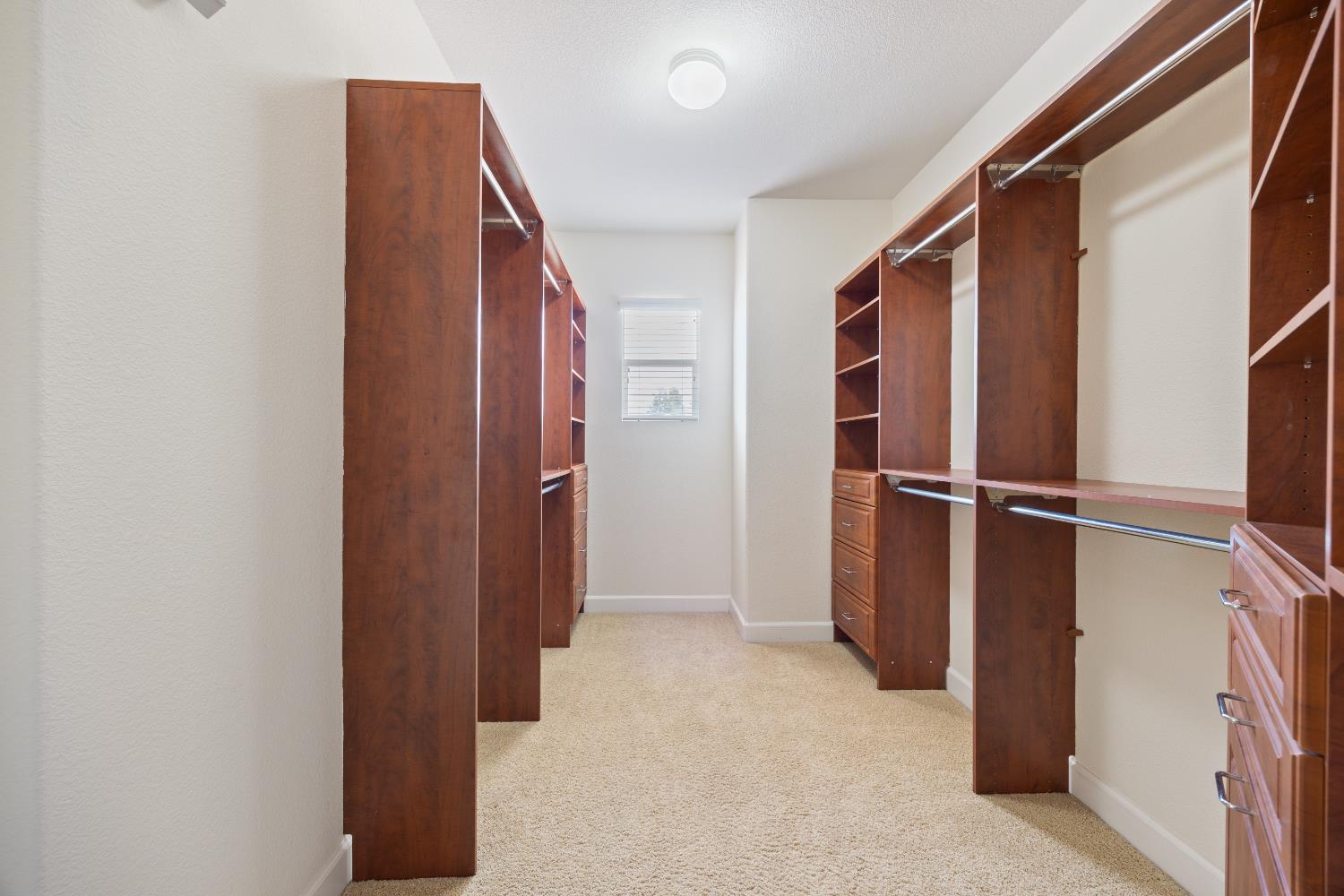 Detail Gallery Image 47 of 78 For 6904 Rio Tejo Way, Elk Grove,  CA 95757 - 5 Beds | 3 Baths