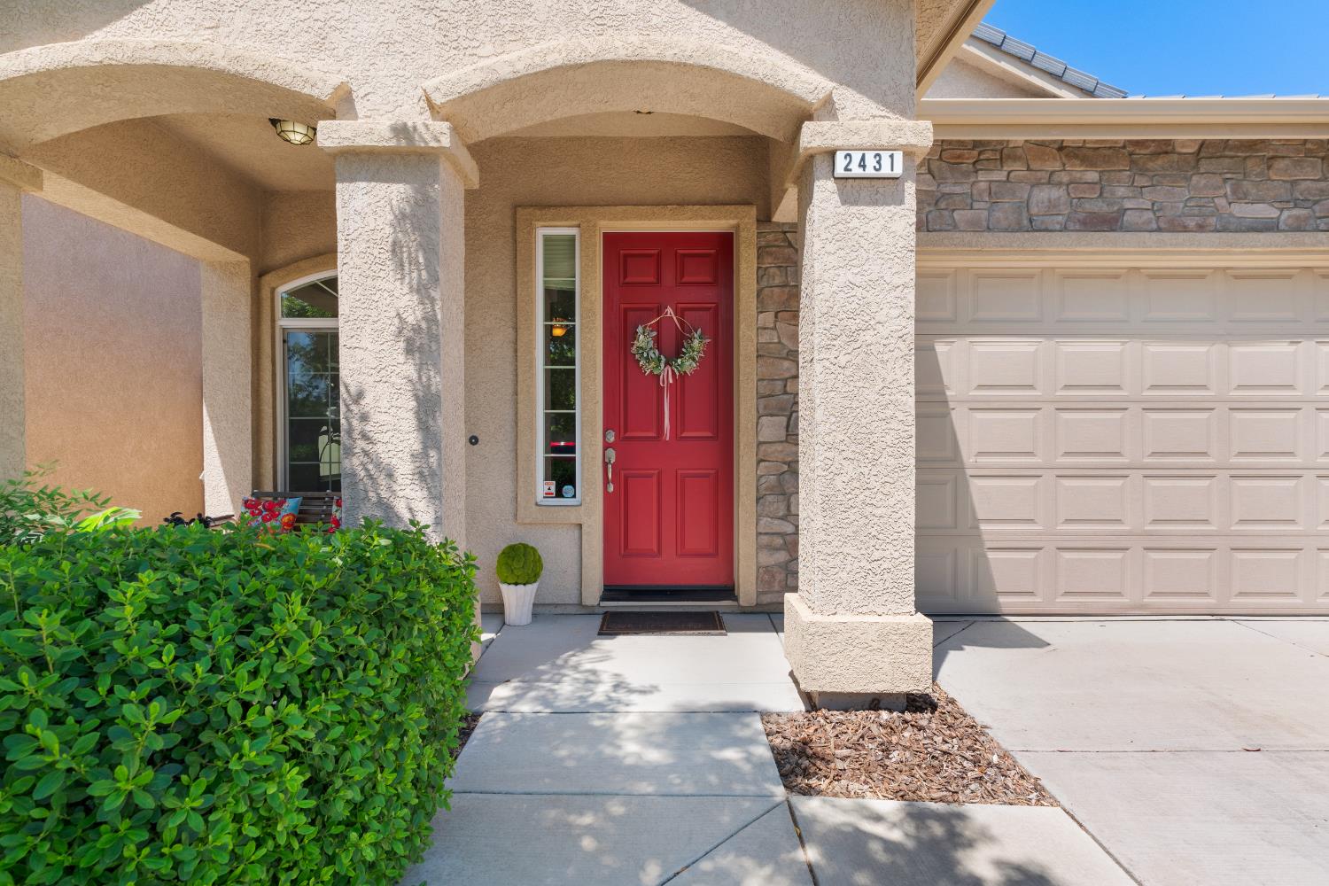 Detail Gallery Image 3 of 51 For 2431 Bird Rock Pl, Turlock,  CA 95380 - 3 Beds | 2 Baths