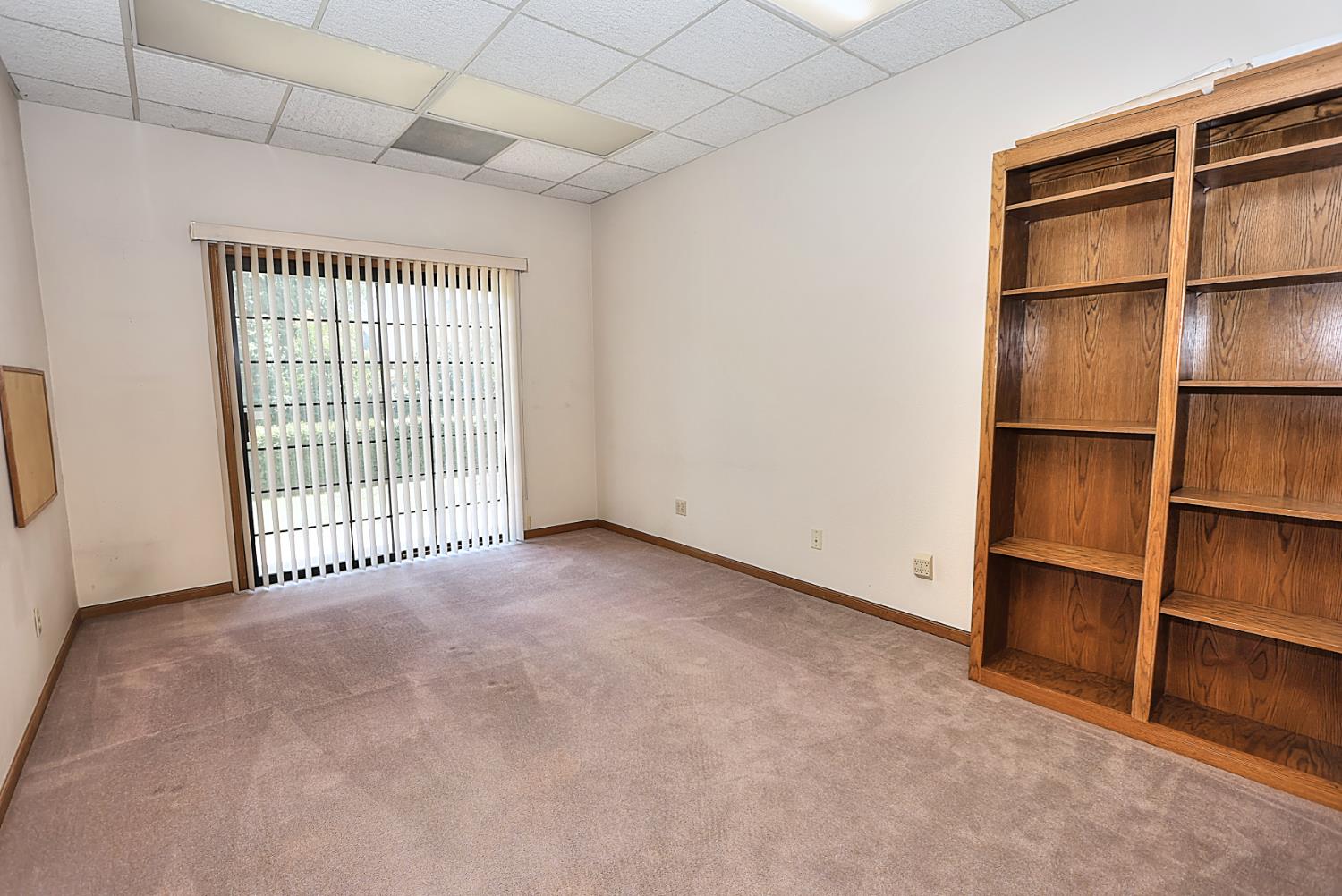 Detail Gallery Image 25 of 51 For 1601 Executive Ct, Sacramento,  CA 95864 - – Beds | – Baths