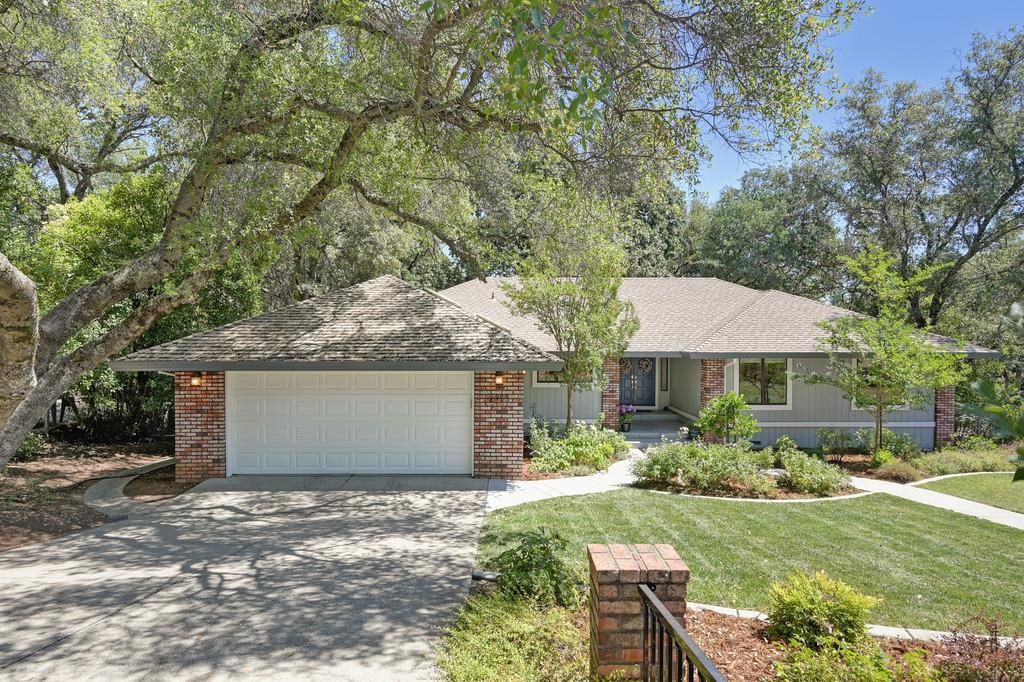 Detail Gallery Image 5 of 73 For 2953 Oakleaf Dr, Cameron Park,  CA 95682 - 3 Beds | 2/1 Baths