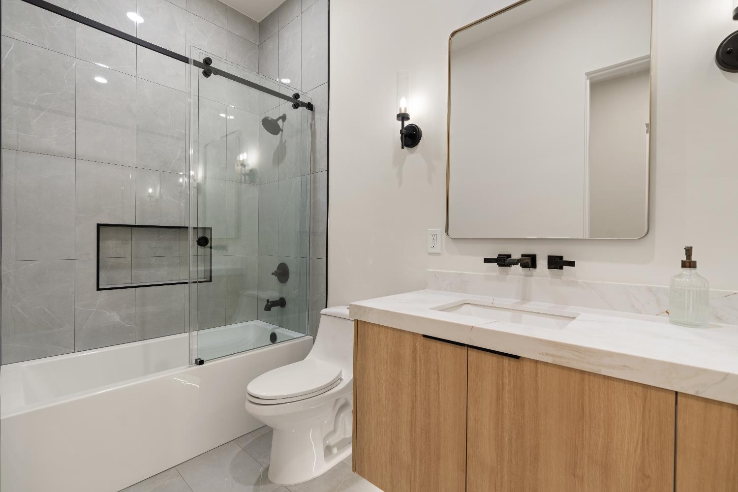 Detail Gallery Image 62 of 86 For 9995 Powerhouse Rd, Newcastle,  CA 95658 - 5 Beds | 4/1 Baths