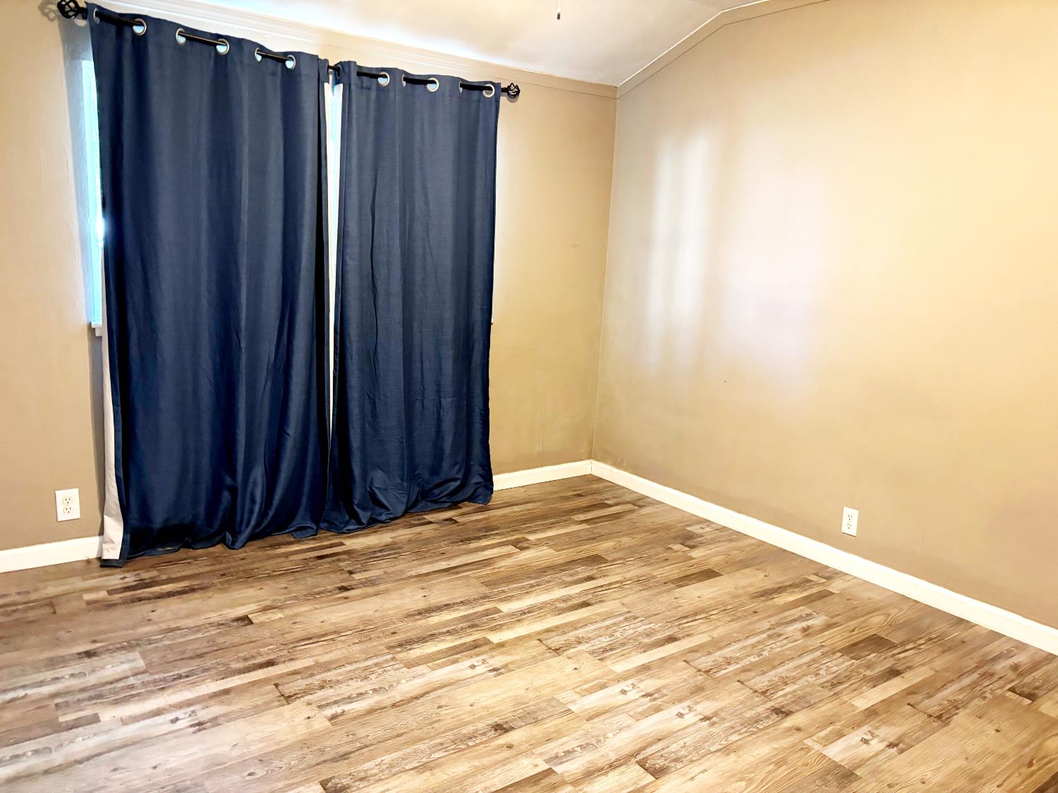 Detail Gallery Image 18 of 35 For 1422 Locke Rd, Modesto,  CA 95355 - 3 Beds | 2 Baths