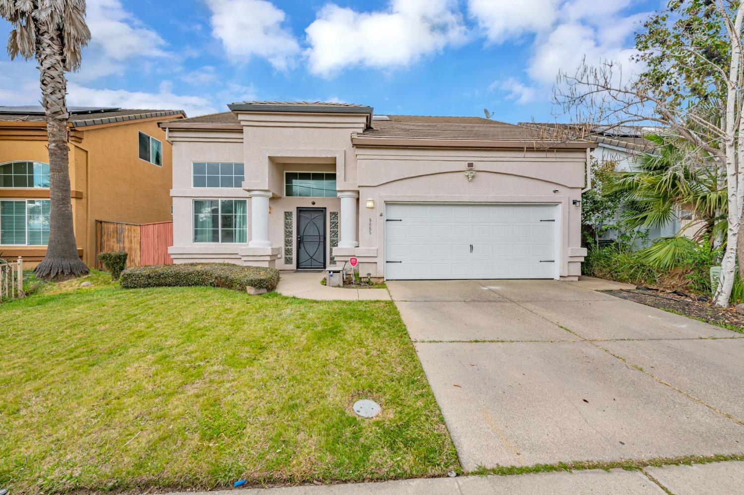 Detail Gallery Image 3 of 46 For 9065 Robbins Rd, Sacramento,  CA 95829 - 4 Beds | 2/1 Baths