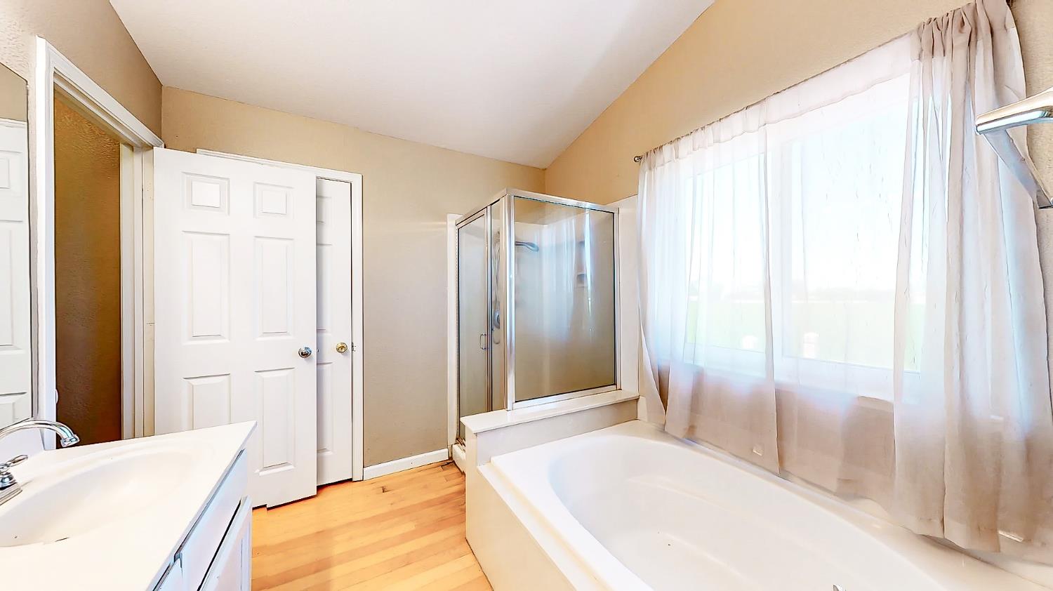 Detail Gallery Image 19 of 41 For 2334 Santos St, Dos Palos,  CA 93620 - 4 Beds | 2/5 Baths