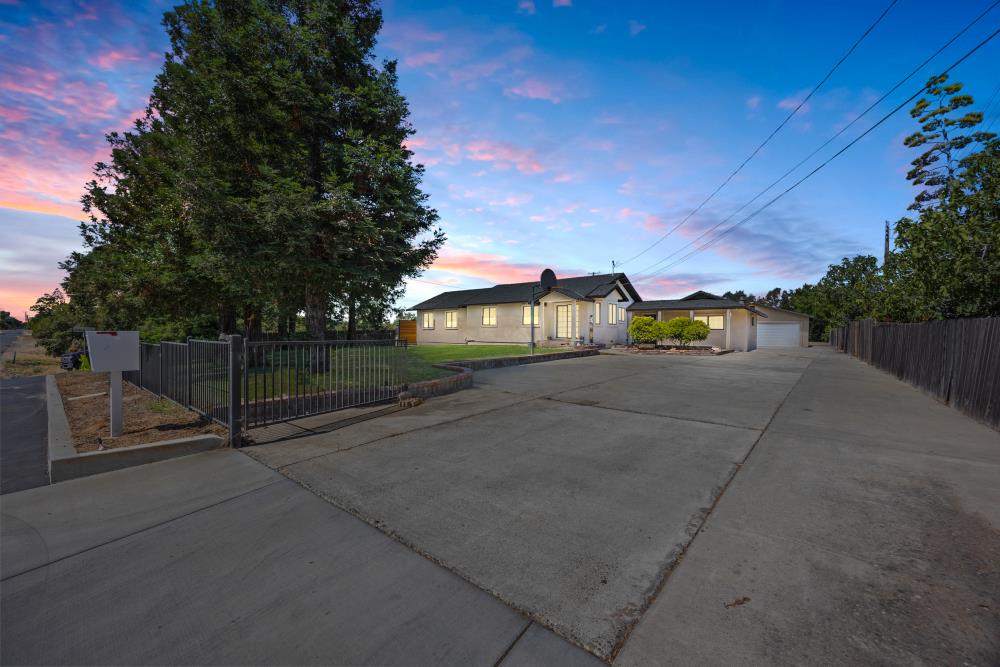 Detail Gallery Image 1 of 64 For 7311 2nd St, Rio Linda,  CA 95673 - 4 Beds | 2 Baths