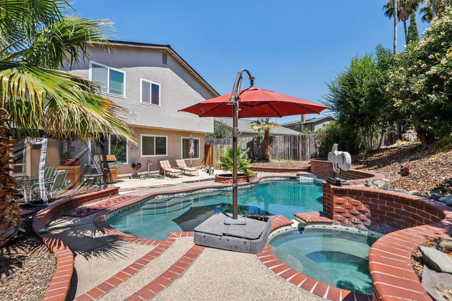 Detail Gallery Image 49 of 55 For 8058 Mesa Oak Way, Citrus Heights,  CA 95610 - 5 Beds | 3 Baths