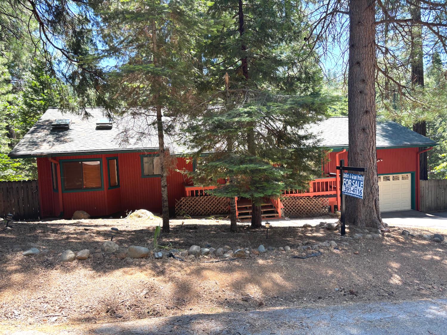 Detail Gallery Image 1 of 22 For 6210 Kokanee Ln, Pollock Pines,  CA 95726 - 3 Beds | 2 Baths