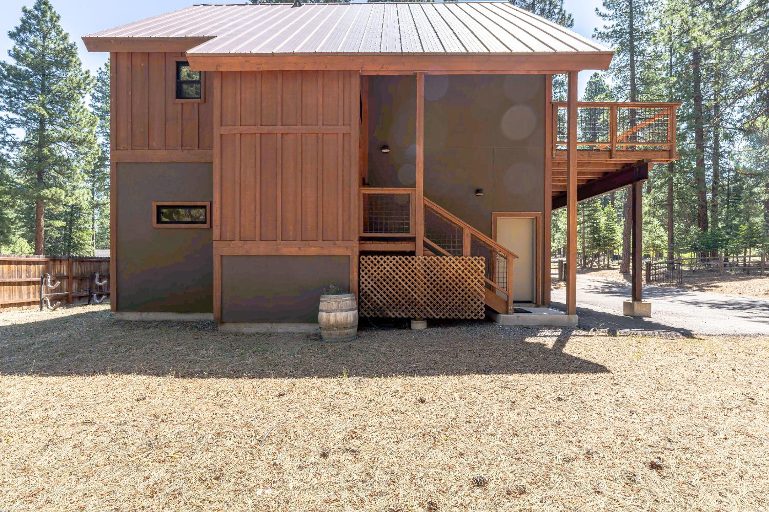 Detail Gallery Image 13 of 47 For 10854 Royal Crest Dr, Truckee,  CA 96161 - 2 Beds | 1/1 Baths