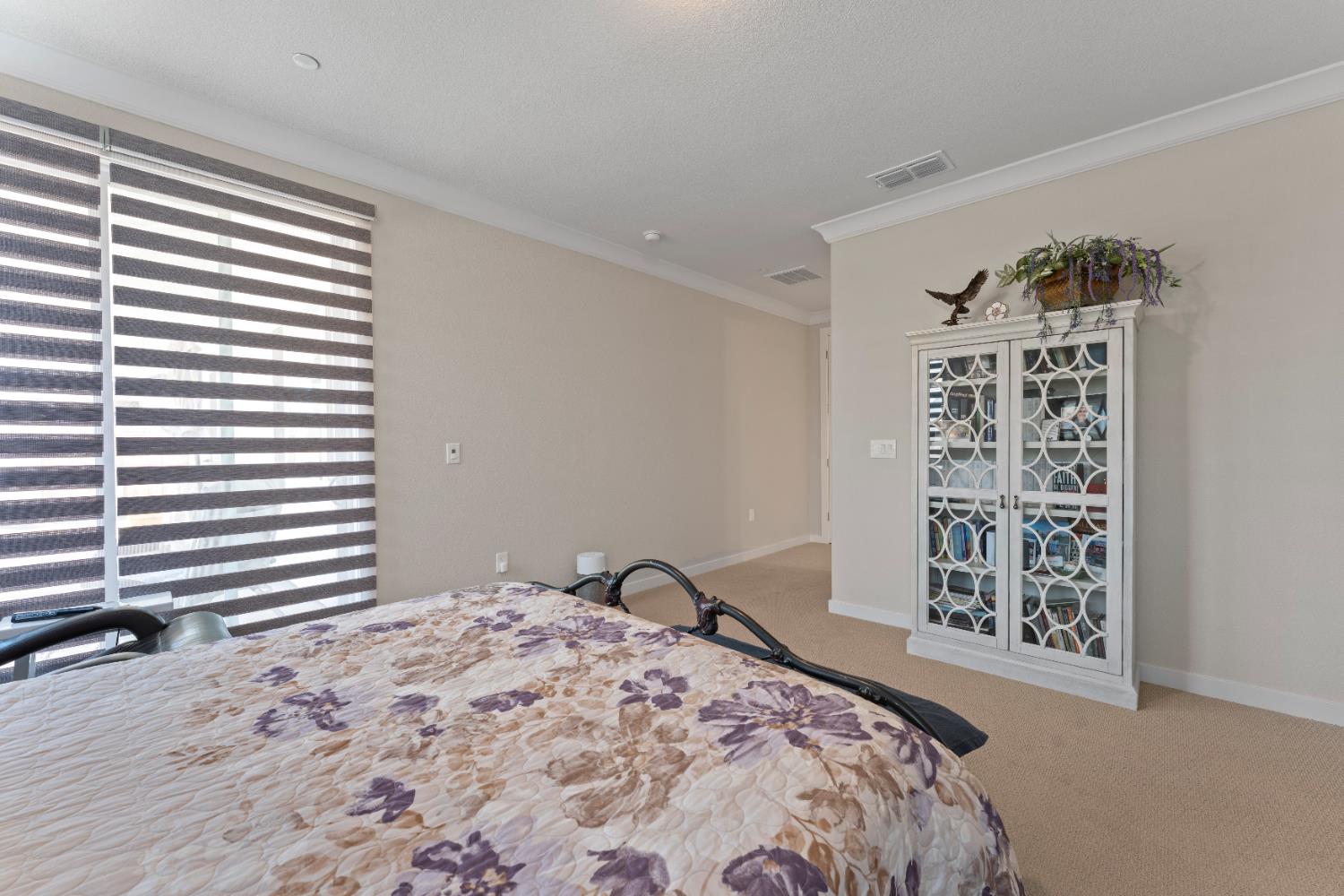 Detail Gallery Image 15 of 37 For 4363 Borderlands Dr, Rancho Cordova,  CA 95742 - 3 Beds | 3 Baths