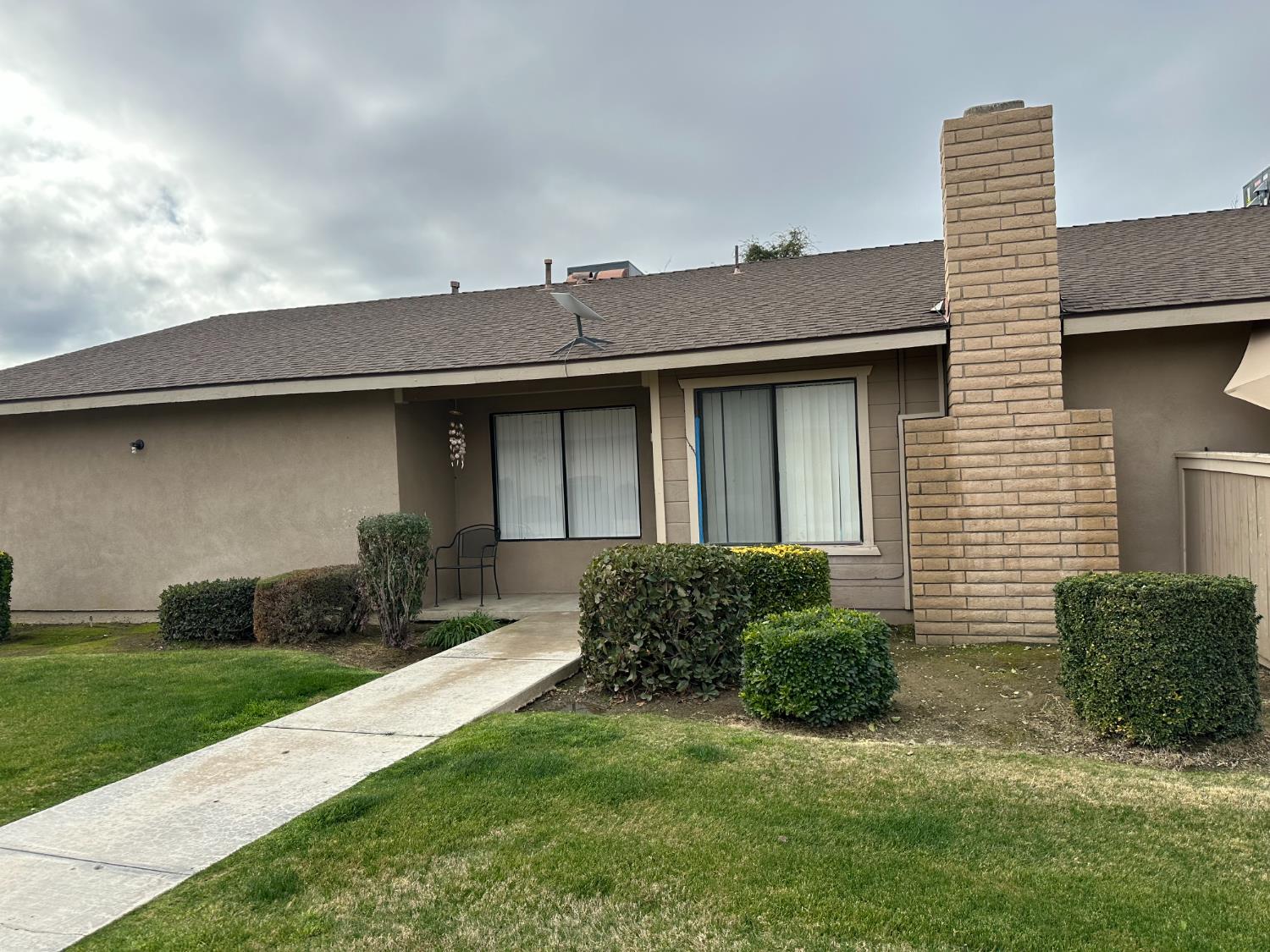 Detail Gallery Image 1 of 3 For 6804 Half Moon Dr, Bakersfield,  CA 93309 - – Beds | – Baths