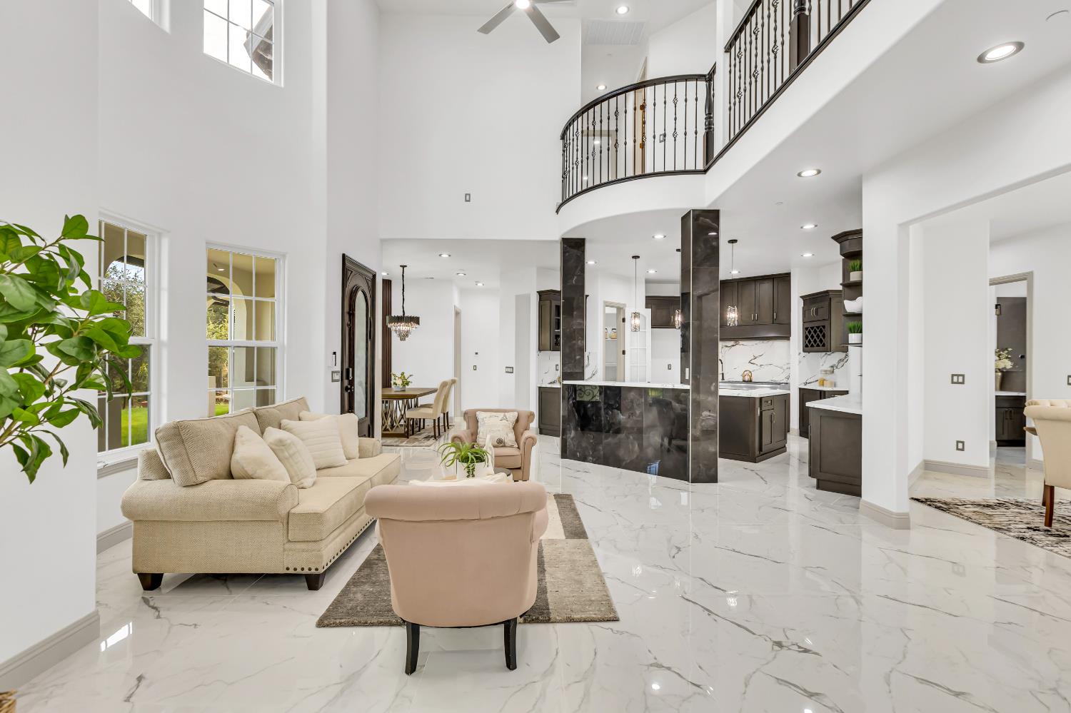 Detail Gallery Image 24 of 98 For 14537 Mira Vista Ln, Lockeford,  CA 95237 - 7 Beds | 4/1 Baths