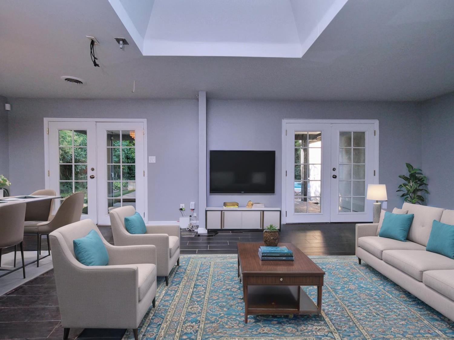 Detail Gallery Image 5 of 12 For 5309 Grant Ave, Carmichael,  CA 95608 - 3 Beds | 3 Baths