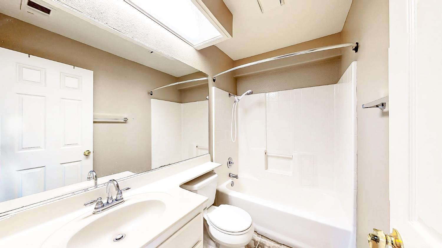 Detail Gallery Image 22 of 41 For 2334 Santos St, Dos Palos,  CA 93620 - 4 Beds | 2/5 Baths