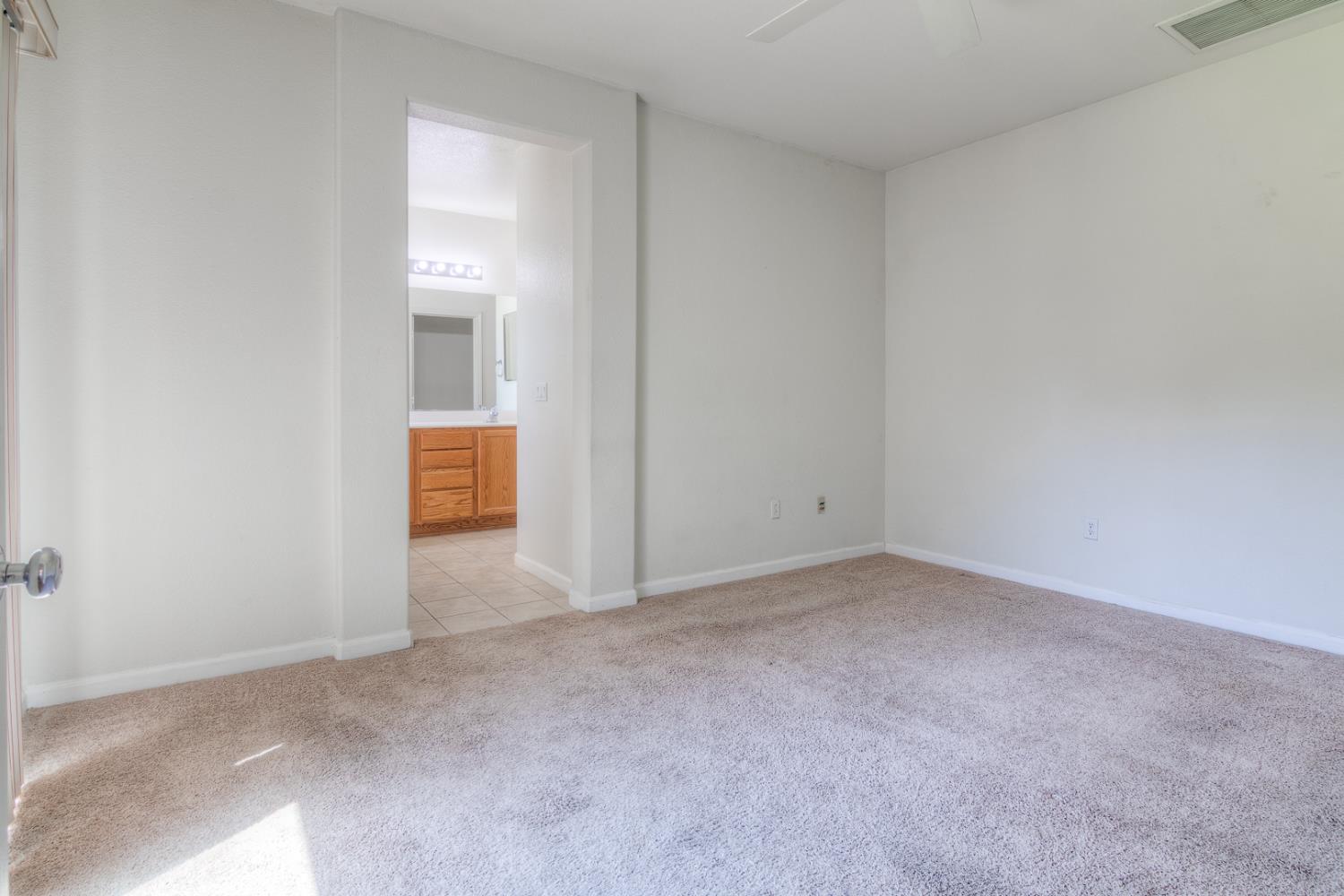 Detail Gallery Image 17 of 44 For 4124 Wood Spice Way, Rancho Cordova,  CA 95742 - 3 Beds | 2 Baths