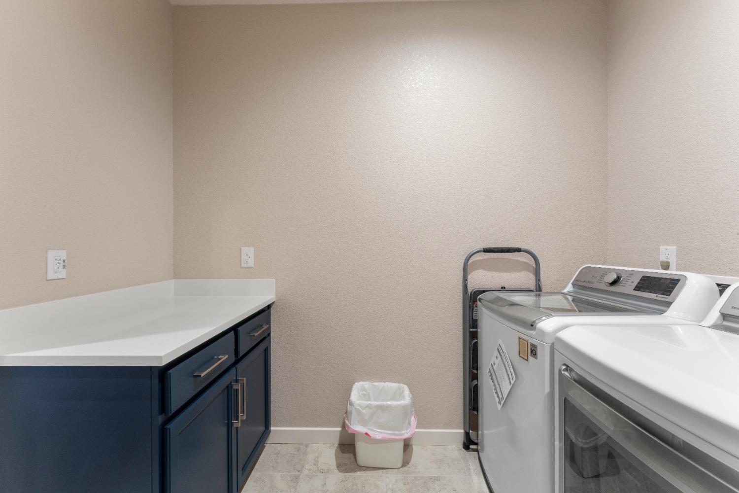 Detail Gallery Image 28 of 37 For 4363 Borderlands Dr, Rancho Cordova,  CA 95742 - 3 Beds | 3 Baths