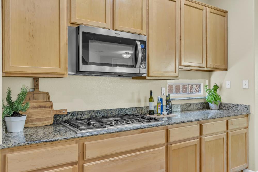 Detail Gallery Image 14 of 64 For 9688 Pasture Rose Ct, Elk Grove,  CA 95624 - 3 Beds | 2/1 Baths