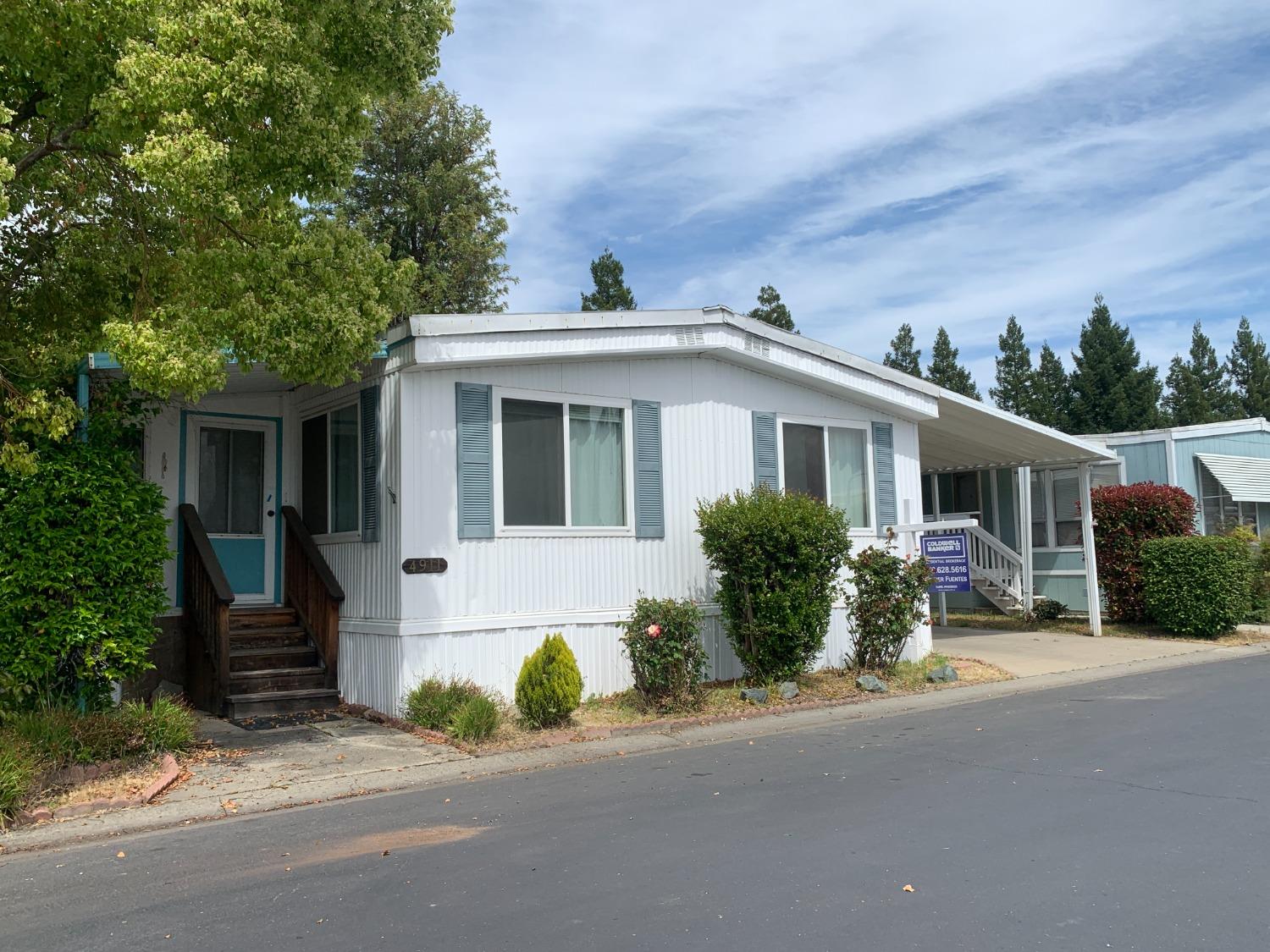 Detail Gallery Image 1 of 32 For 4911 Brookdale Dr. 144, Sacramento,  CA 95834 - 2 Beds | 2 Baths