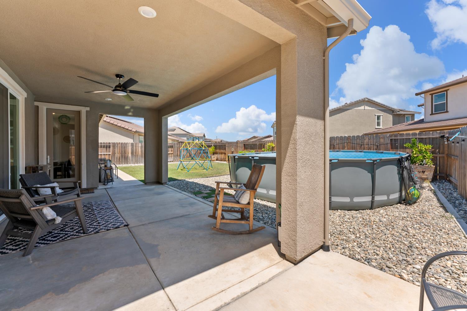 Detail Gallery Image 68 of 83 For 2073 Challenger Way, Roseville,  CA 95747 - 4 Beds | 3/1 Baths