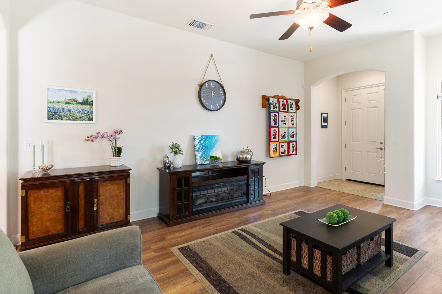 Detail Gallery Image 10 of 51 For 2431 Bird Rock Pl, Turlock,  CA 95380 - 3 Beds | 2 Baths