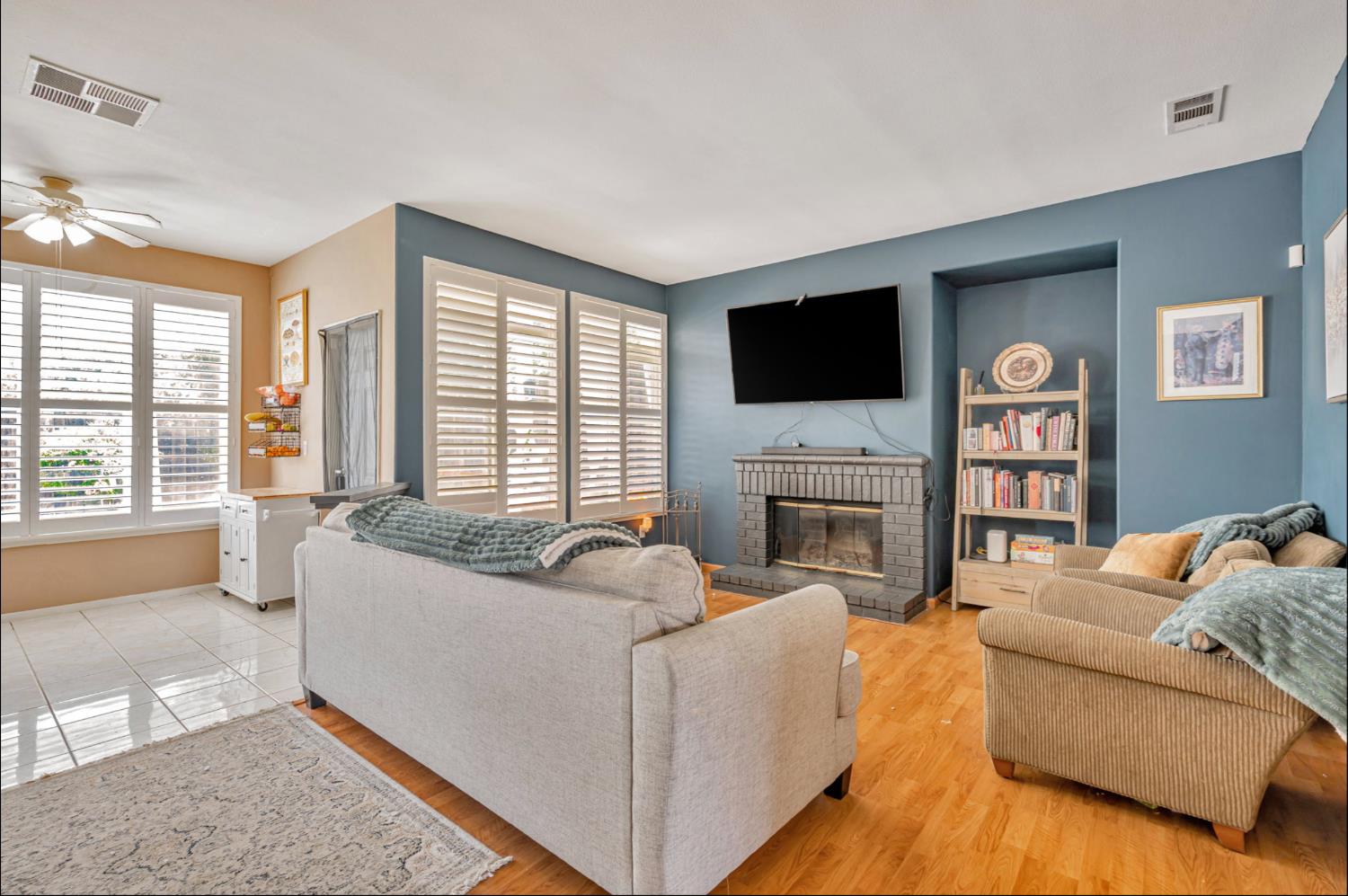 Detail Gallery Image 12 of 31 For 4864 Belford Peak Way, Antioch,  CA 94531 - 4 Beds | 3 Baths