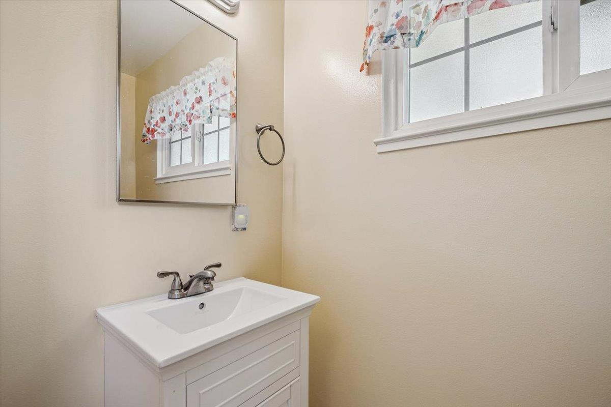 Detail Gallery Image 18 of 28 For 6609 Medora Dr, North Highlands,  CA 95660 - 3 Beds | 1/1 Baths