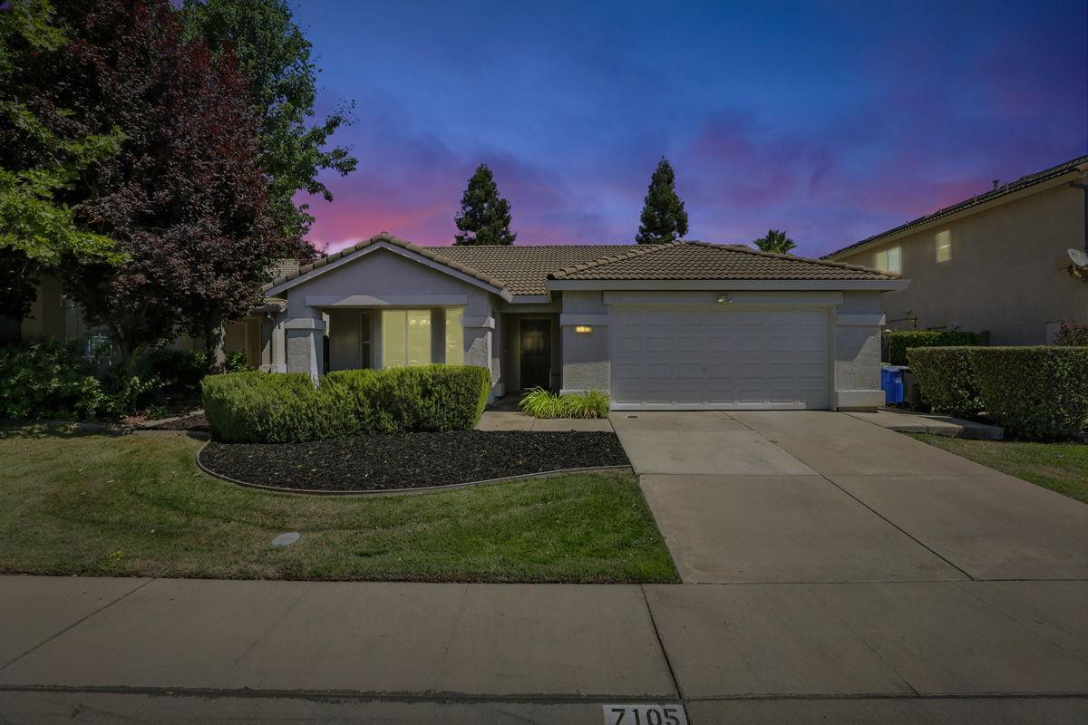 Detail Gallery Image 1 of 31 For 7105 Prazzo Way, Elk Grove,  CA 95757 - 3 Beds | 2 Baths