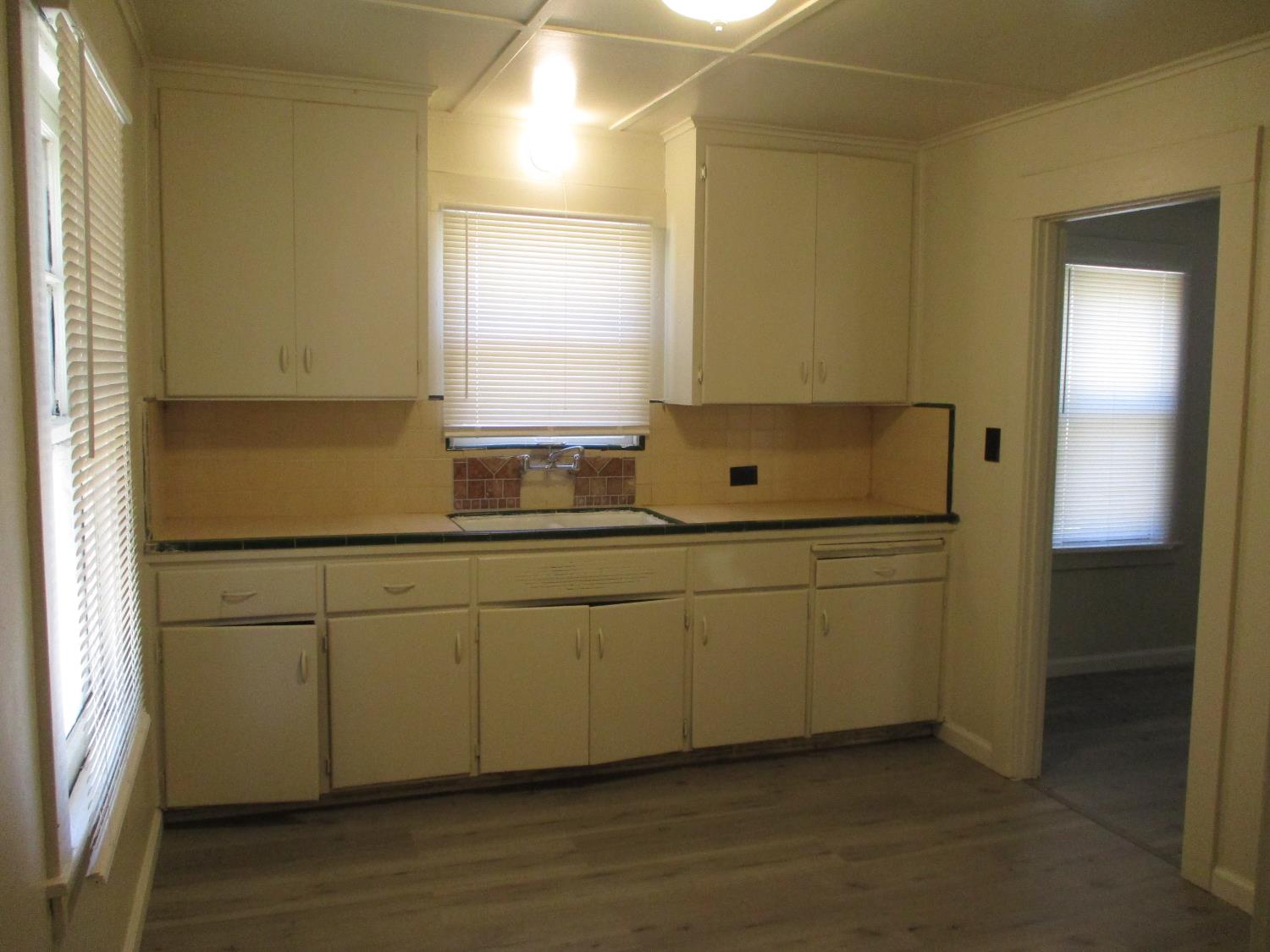 Detail Gallery Image 10 of 14 For 339 W 6th St, Stockton,  CA 95206 - 1 Beds | 1 Baths